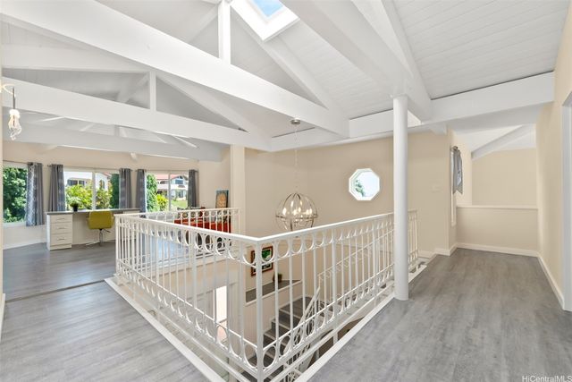 1906 Alaweo Street, Honolulu, HI 96821