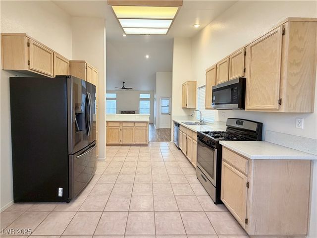 1725 Navarre Lane, Henderson, NV 89014