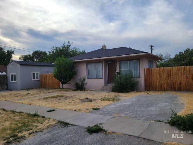 1129 6th Ave, Twin Falls, ID 83301