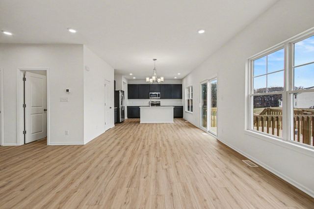 7660 E 118th Place, Crown Point, IN 46307