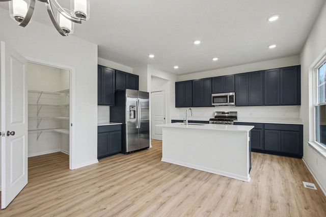 7660 E 118th Place, Crown Point, IN 46307