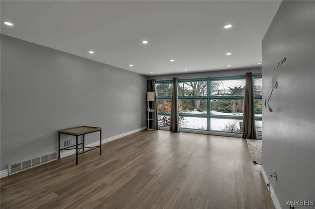 482 Woodstock Avenue, Tonawanda, NY 14150