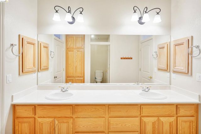 9208 Hallmark Pl, Vallejo, CA 94591