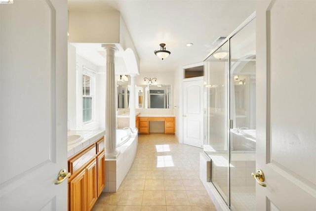 9208 Hallmark Pl, Vallejo, CA 94591