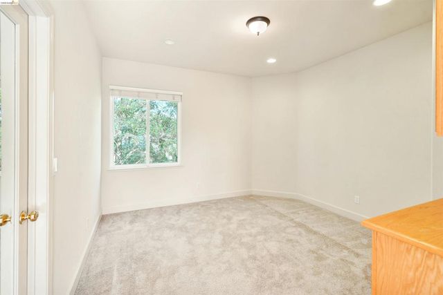 9208 Hallmark Pl, Vallejo, CA 94591