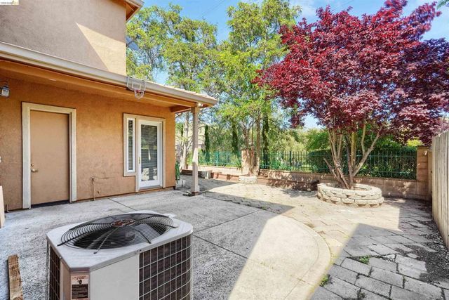 9208 Hallmark Pl, Vallejo, CA 94591