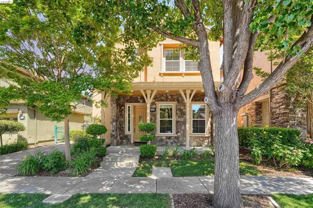 9208 Hallmark Pl, Vallejo, CA 94591