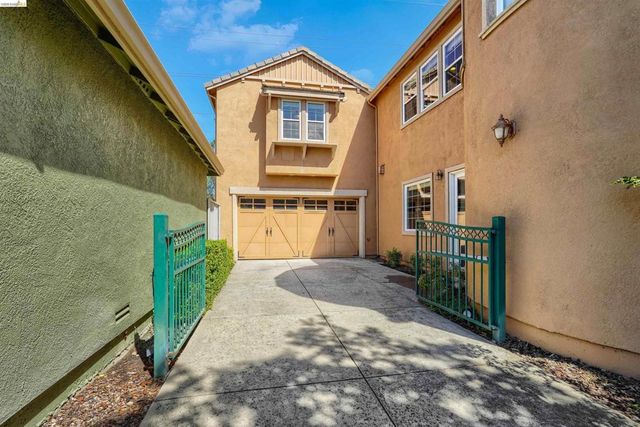 9208 Hallmark Pl, Vallejo, CA 94591