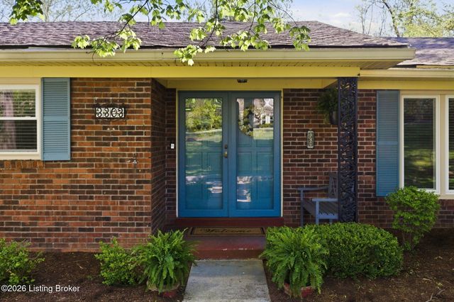 3303 Borowick Cir, La Grange, KY 40031