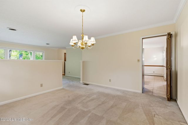 3303 Borowick Cir, La Grange, KY 40031