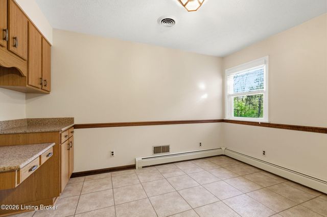 3303 Borowick Cir, La Grange, KY 40031