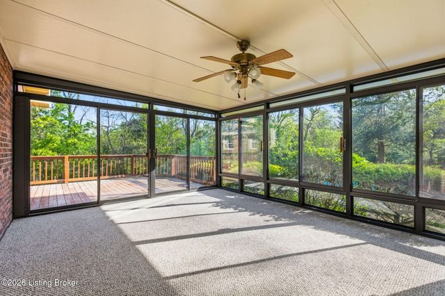 3303 Borowick Cir, La Grange, KY 40031