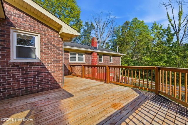 3303 Borowick Cir, La Grange, KY 40031