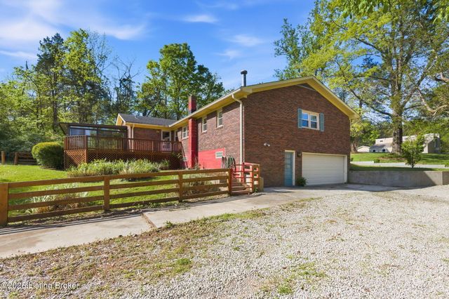 3303 Borowick Cir, La Grange, KY 40031