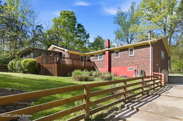 3303 Borowick Cir, La Grange, KY 40031