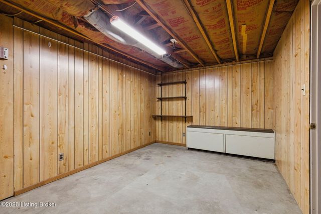 3303 Borowick Cir, La Grange, KY 40031