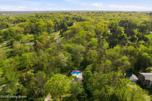 3303 Borowick Cir, La Grange, KY 40031