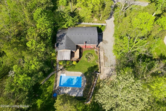 3303 Borowick Cir, La Grange, KY 40031