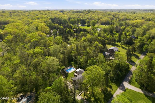 3303 Borowick Cir, La Grange, KY 40031