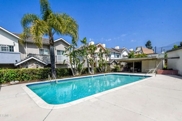 2705 Piedmont Avenue 8, Montrose, CA 91020