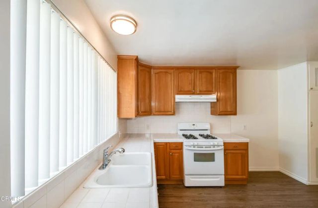 2705 Piedmont Avenue 8, Montrose, CA 91020