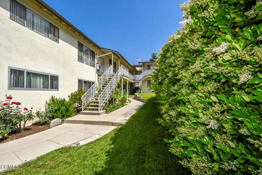 2705 Piedmont Avenue 8, Montrose, CA 91020