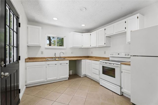 1790 Elaine Drive, Decatur, GA 30035