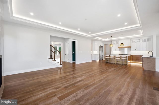 9420 VERNON DR, Great Falls, VA 22066