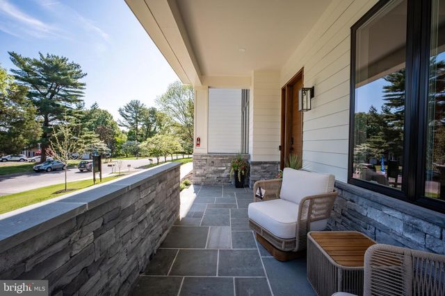 9420 VERNON DR, Great Falls, VA 22066
