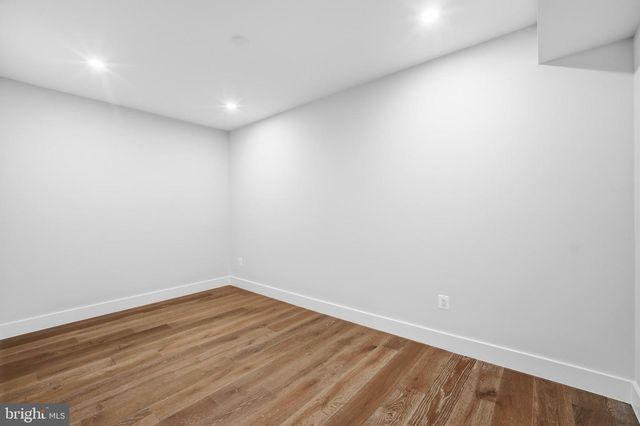 9420 VERNON DR, Great Falls, VA 22066