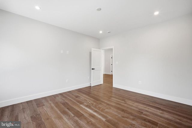 9420 VERNON DR, Great Falls, VA 22066