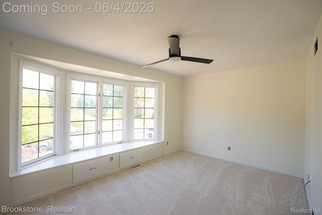 8828 Grace Street, Shelby Charter Township, MI 48317