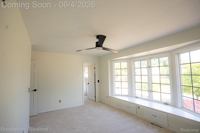 8828 Grace Street, Shelby Charter Township, MI 48317