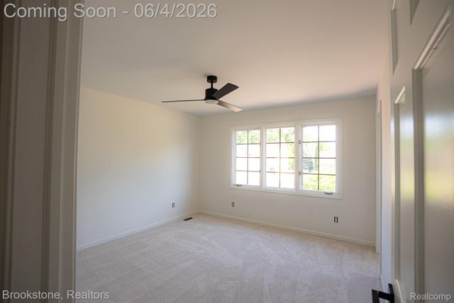 8828 Grace Street, Shelby Charter Township, MI 48317