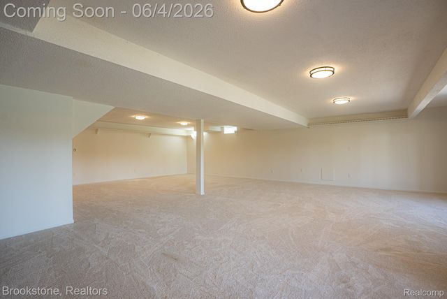 8828 Grace Street, Shelby Charter Township, MI 48317
