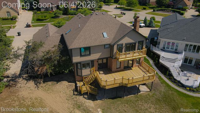 8828 Grace Street, Shelby Charter Township, MI 48317