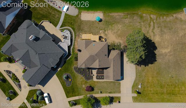 8828 Grace Street, Shelby Charter Township, MI 48317