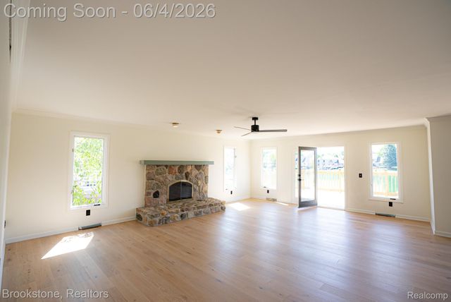8828 Grace Street, Shelby Charter Township, MI 48317