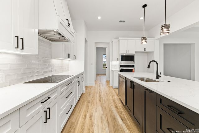 220 TOUCAN DR, Spring Branch, TX 78070