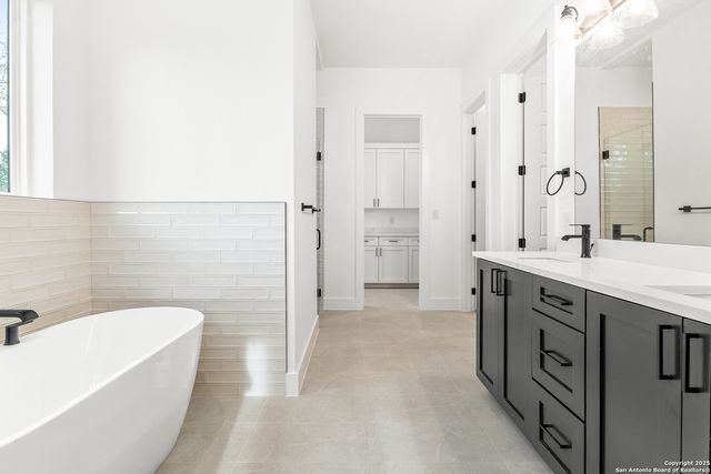 220 TOUCAN DR, Spring Branch, TX 78070