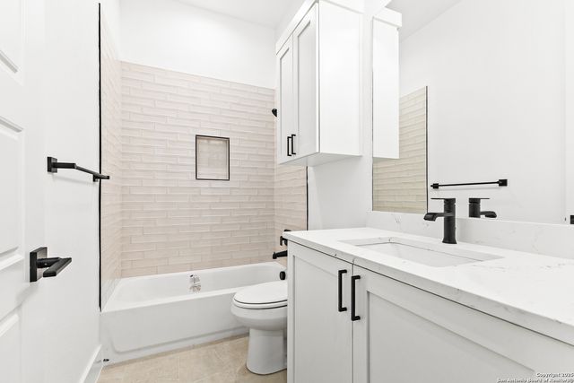 220 TOUCAN DR, Spring Branch, TX 78070