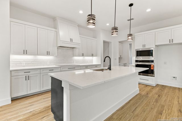 220 TOUCAN DR, Spring Branch, TX 78070