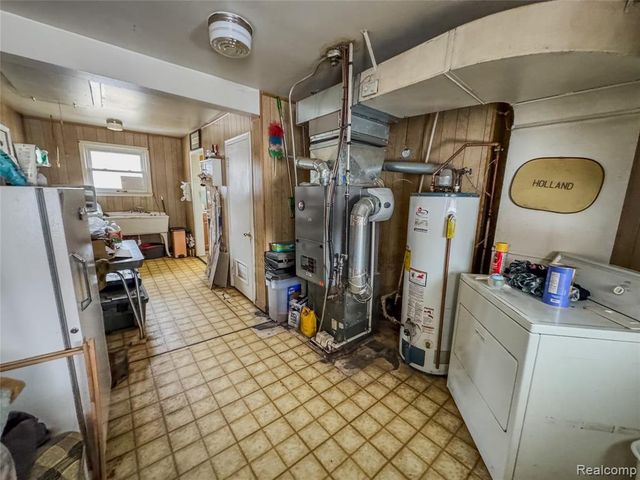 16641 Ryland, Redford, MI 48240