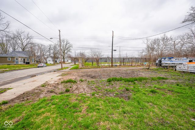 734 W 2nd Street, Anderson, IN 46016