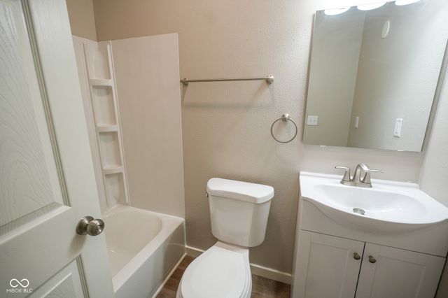 734 W 2nd Street, Anderson, IN 46016