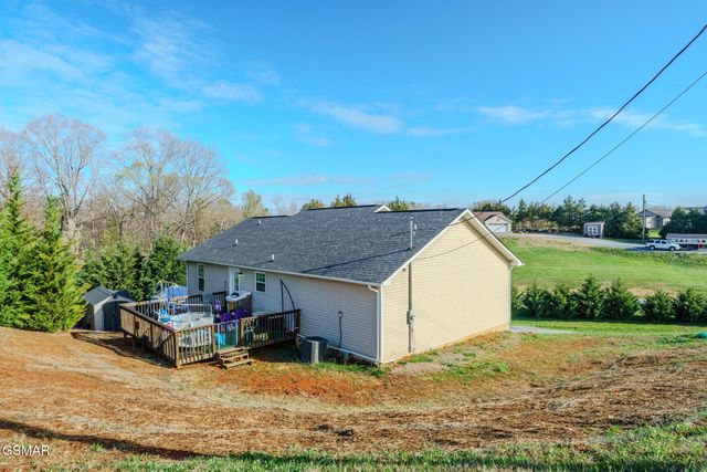 1409 Snapp Road, Sevierville, TN 37862