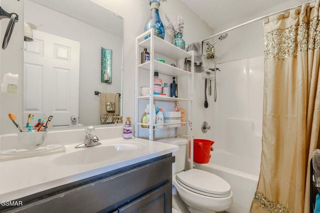 1409 Snapp Road, Sevierville, TN 37862