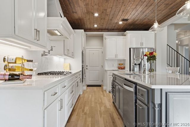 16716 E 42nd Place S, Tulsa, OK 74134