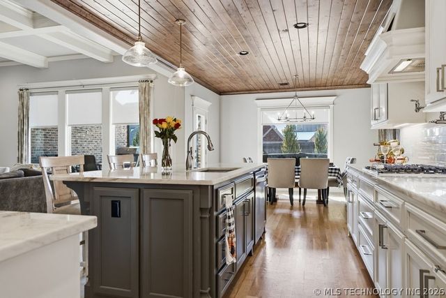 16716 E 42nd Place S, Tulsa, OK 74134