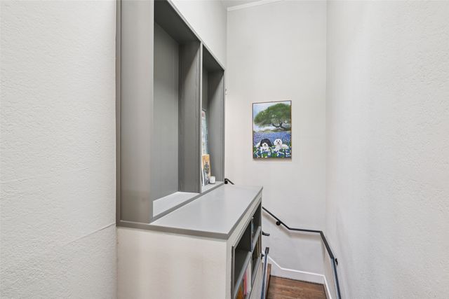 3801 Gilbert Avenue A, Dallas, TX 75219